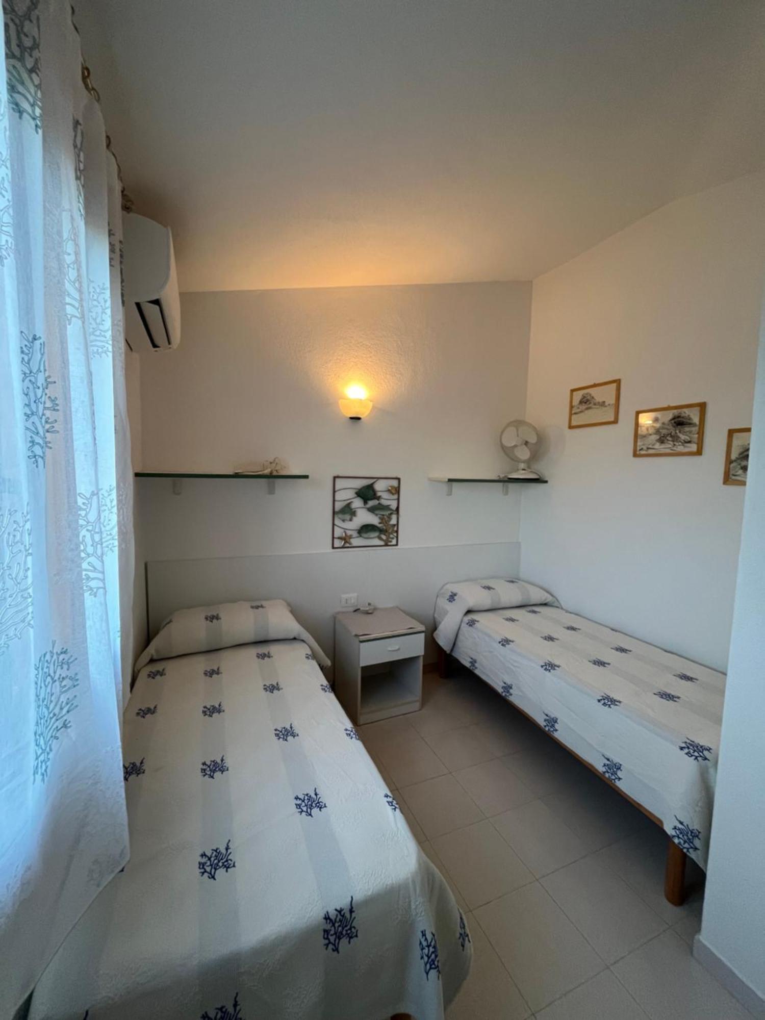 Casa Sviluppata Su Due Piani Con Doppia Veranda E Parcheggio Privato San Teodoro  Luaran gambar