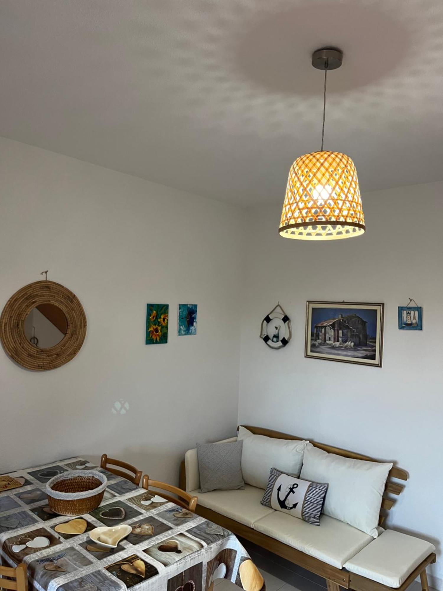 Casa Sviluppata Su Due Piani Con Doppia Veranda E Parcheggio Privato San Teodoro  Luaran gambar